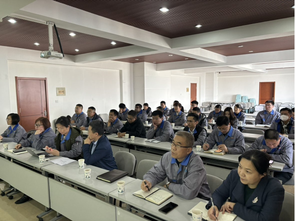 跨越新征程，再创新辉煌